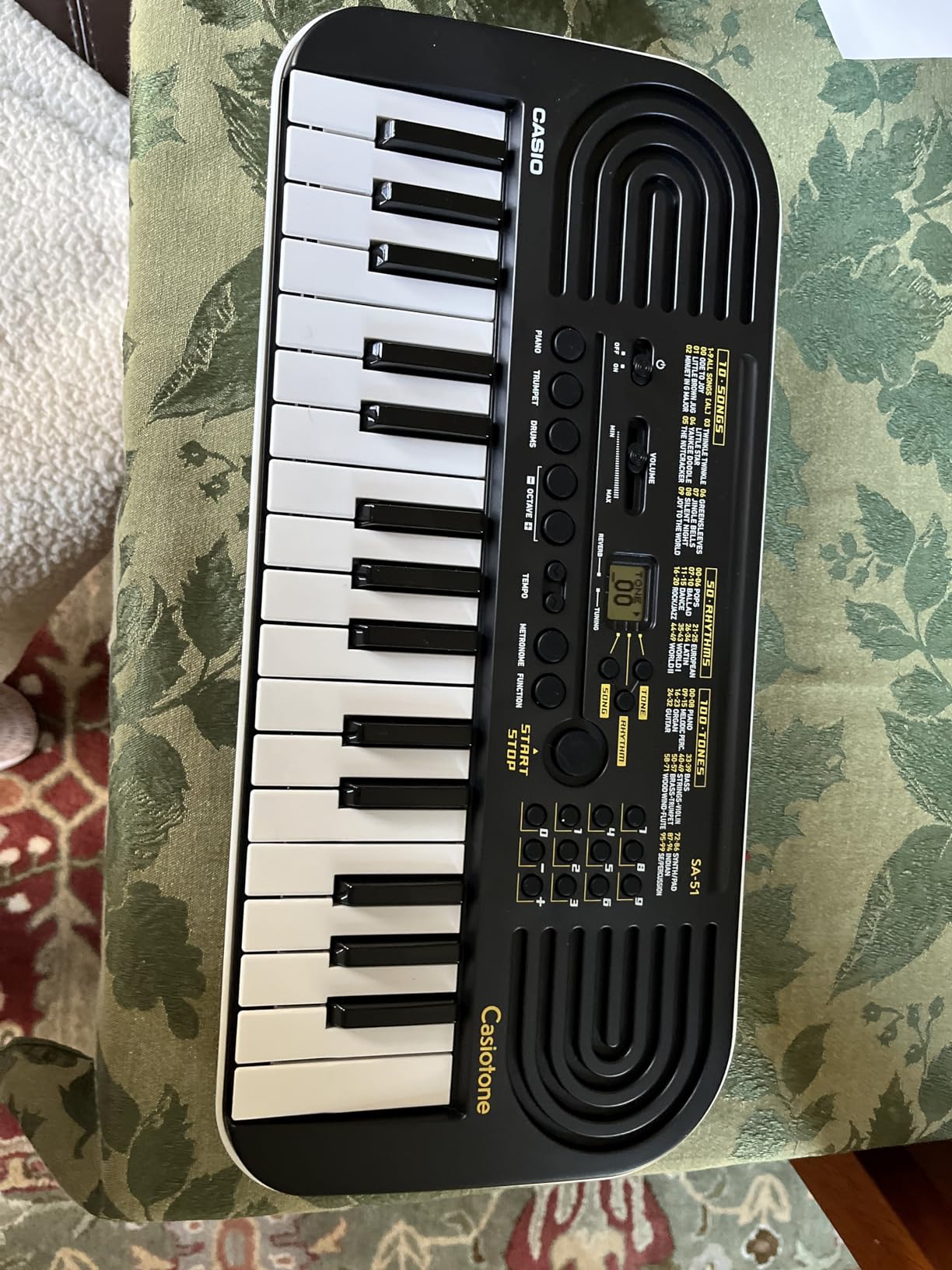 Casio Casiotone SA-51 32-Key Compact Digital Keyboard | 100 Tones | Built-in songs, battery-powered operation and portable styling provide a convenient option for music practice and learning customer photo 1