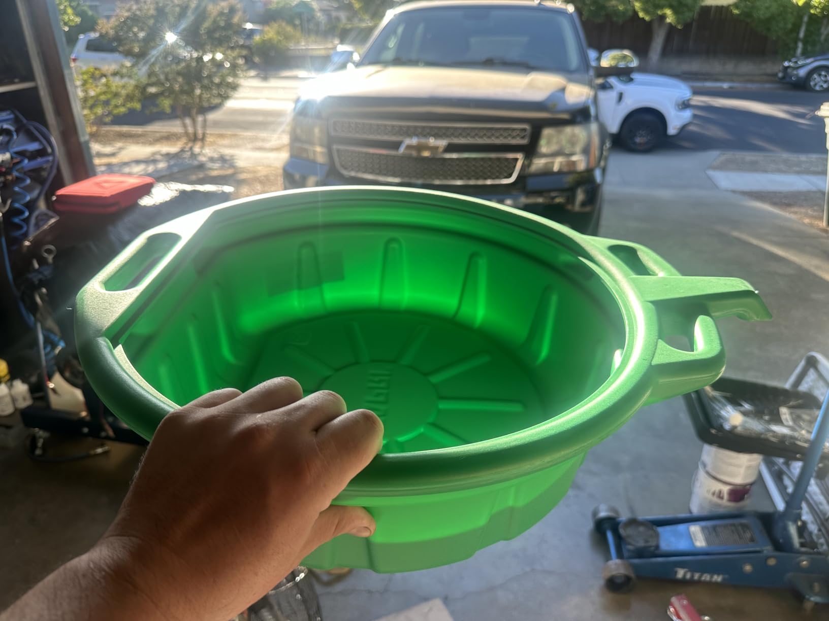 Capri Tools CP21023 Portable Oil Drain Pan, Anti-Freeze, Green customer photo 1
