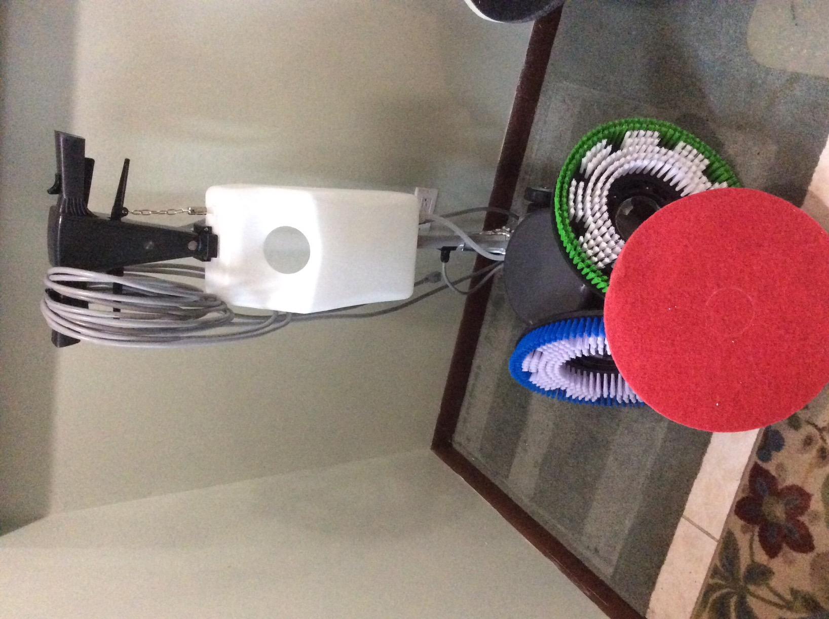 Industrial Floor Polisher Machine with (1 Tank + 2 Brushes + 1 Pad Holder), 1.5 HP customer photo 1