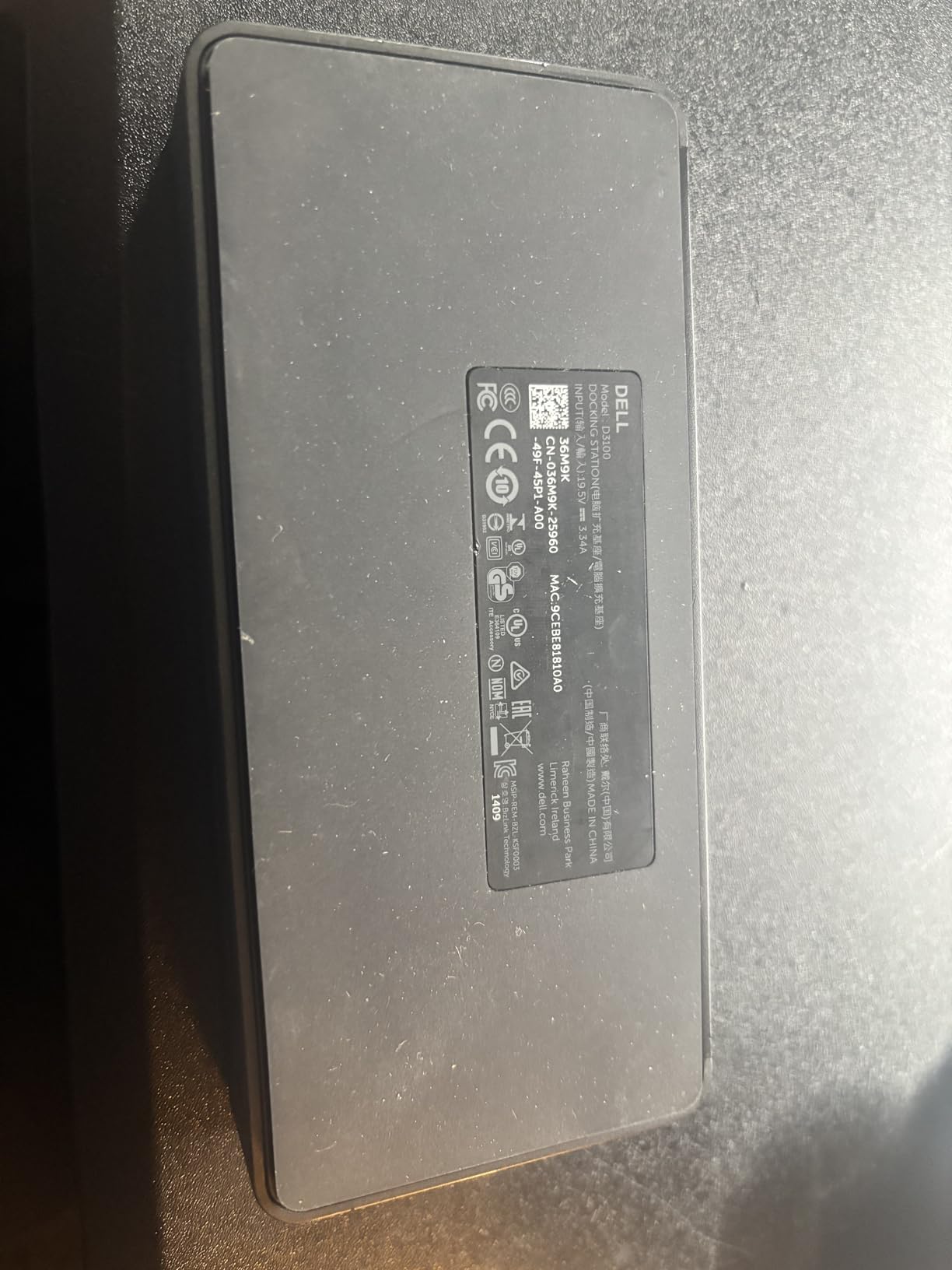 Dell USB 3.0 Ultra HD/4K Triple Display Docking Station (D3100), Black customer photo 2
