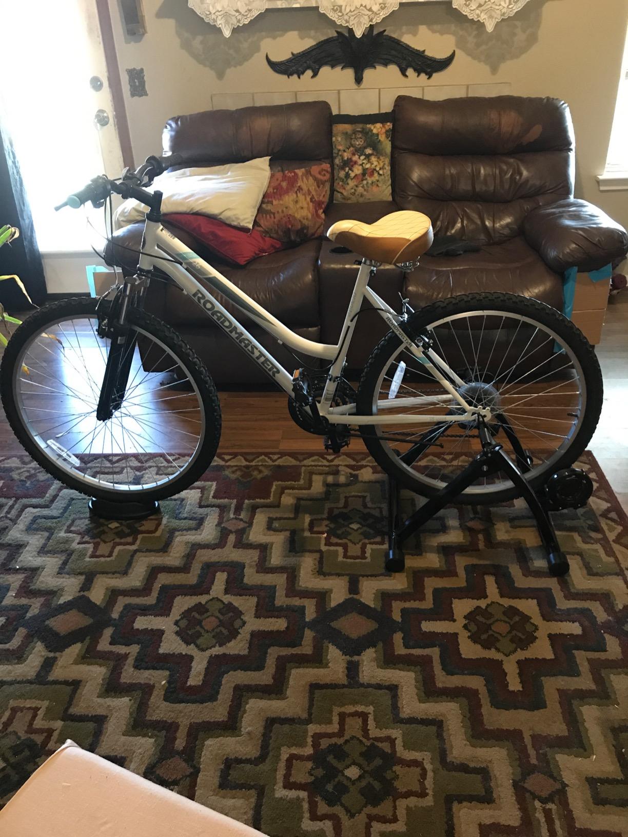 Topeakmart Adjustable Magnetic Bike Trainer Stand for Indoor Riding 26-28in customer photo 2