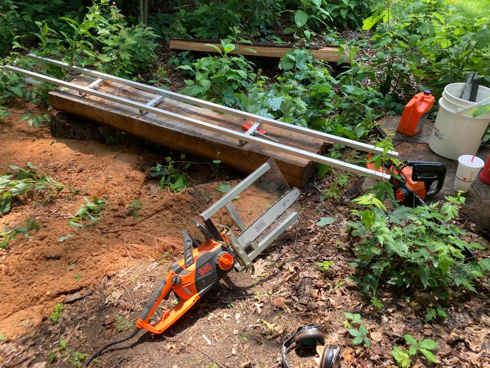 BLACK+DECKER Electric Chainsaw Corded, 18-Inch, 15-Amp Lightweight Chain Saw with Automatic Oiler (CS1518) customer photo 2