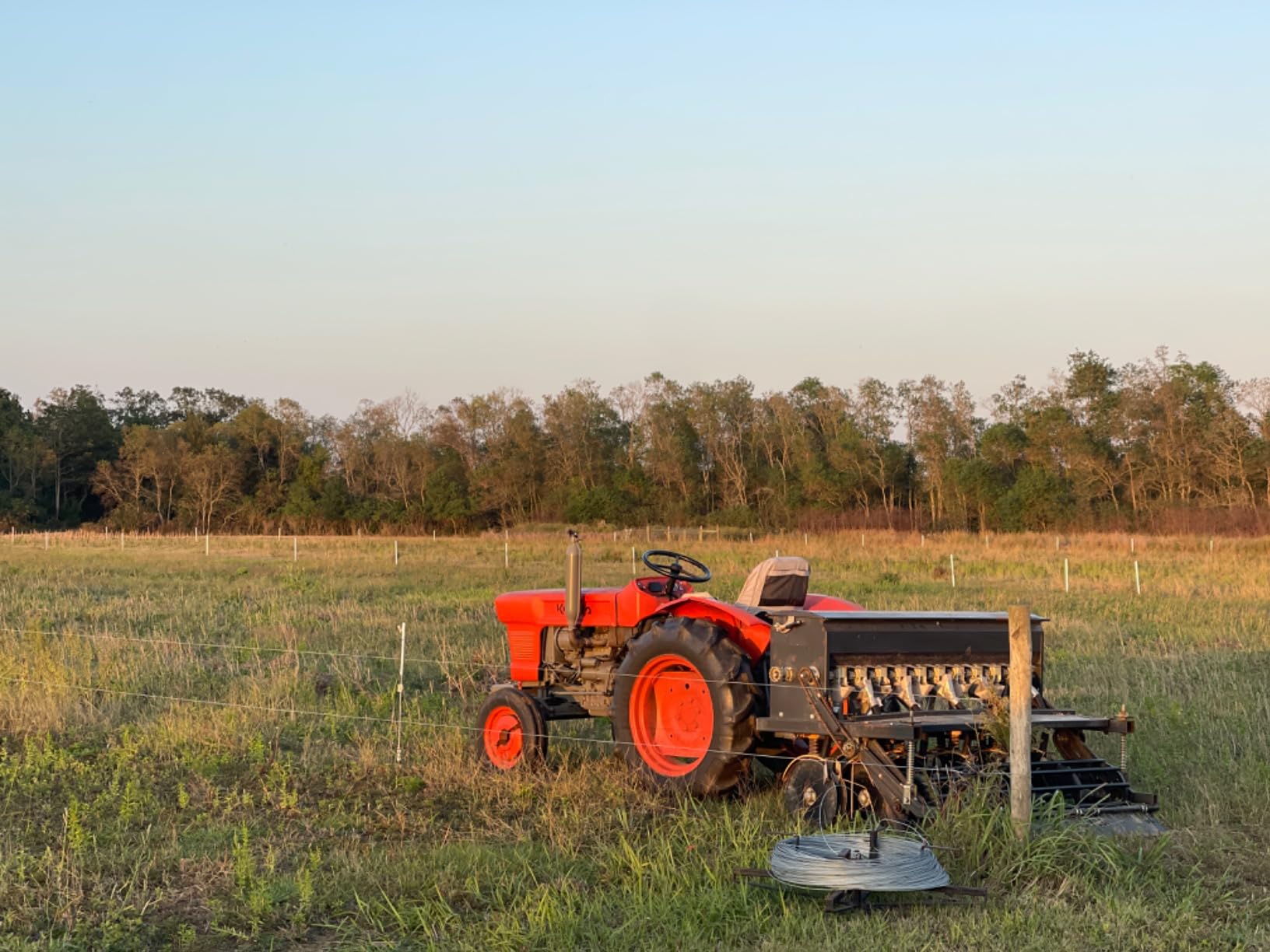 Field Tuff FTF-603PTS 3-Point Seeder, 60-Inches customer photo 2