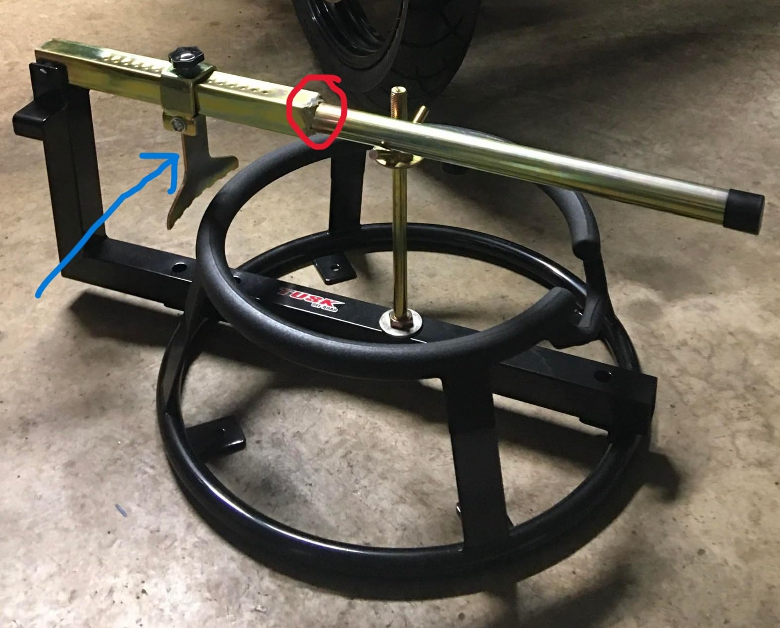 Tusk Portable Motorcycle Tire Changing Stand and Bead Breaker, Wheel Service Tool for Tire Removal and Installation customer photo 2