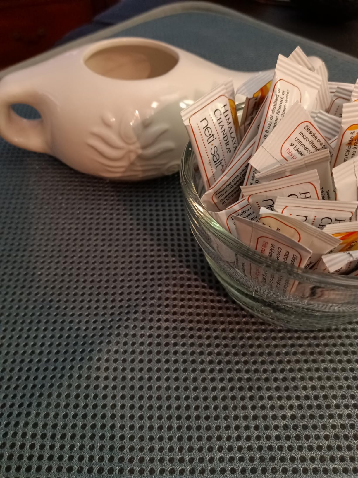 Himalayan Chandra Porcelain Neti Pot with 30 Sachets customer photo 1