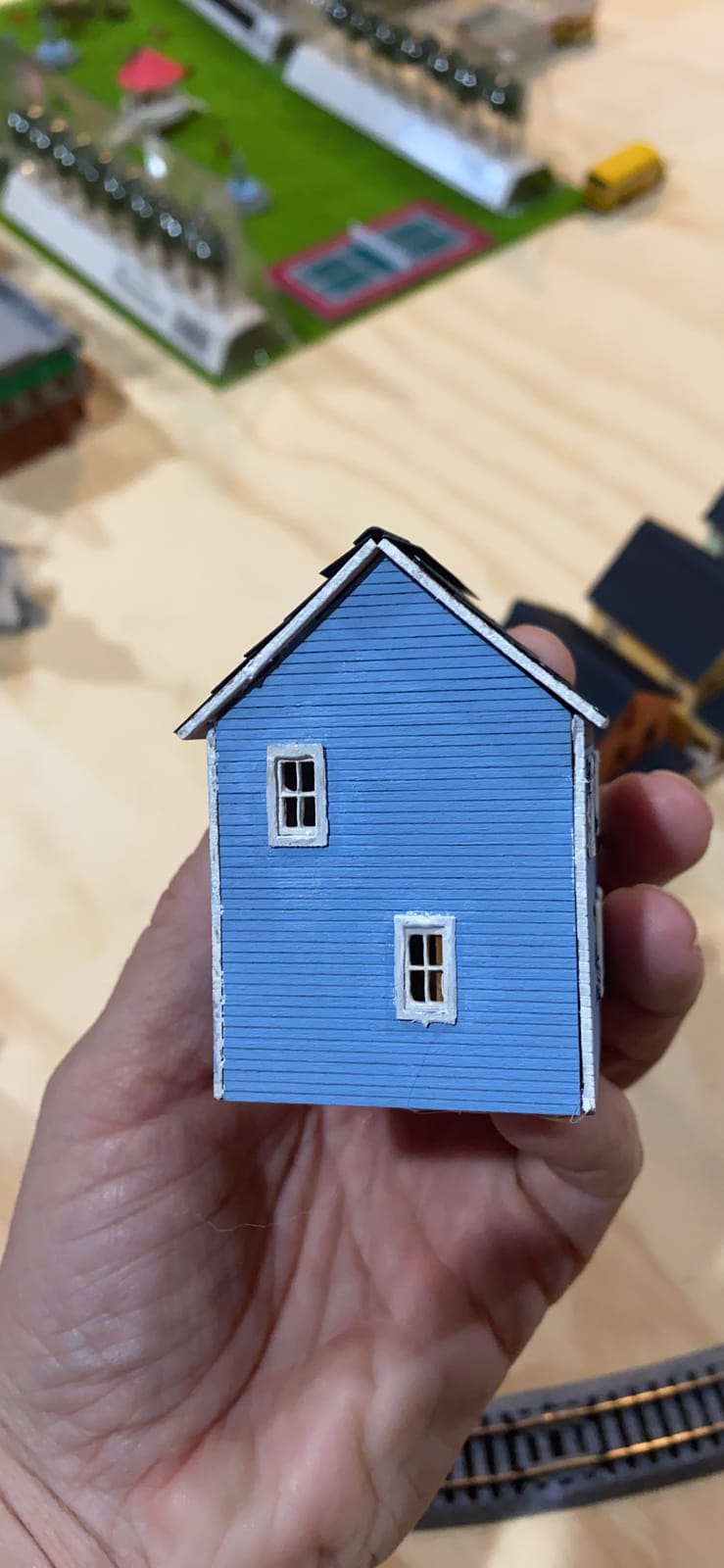 N Scale 20th Avenue Two Story House Building Kit customer photo 2