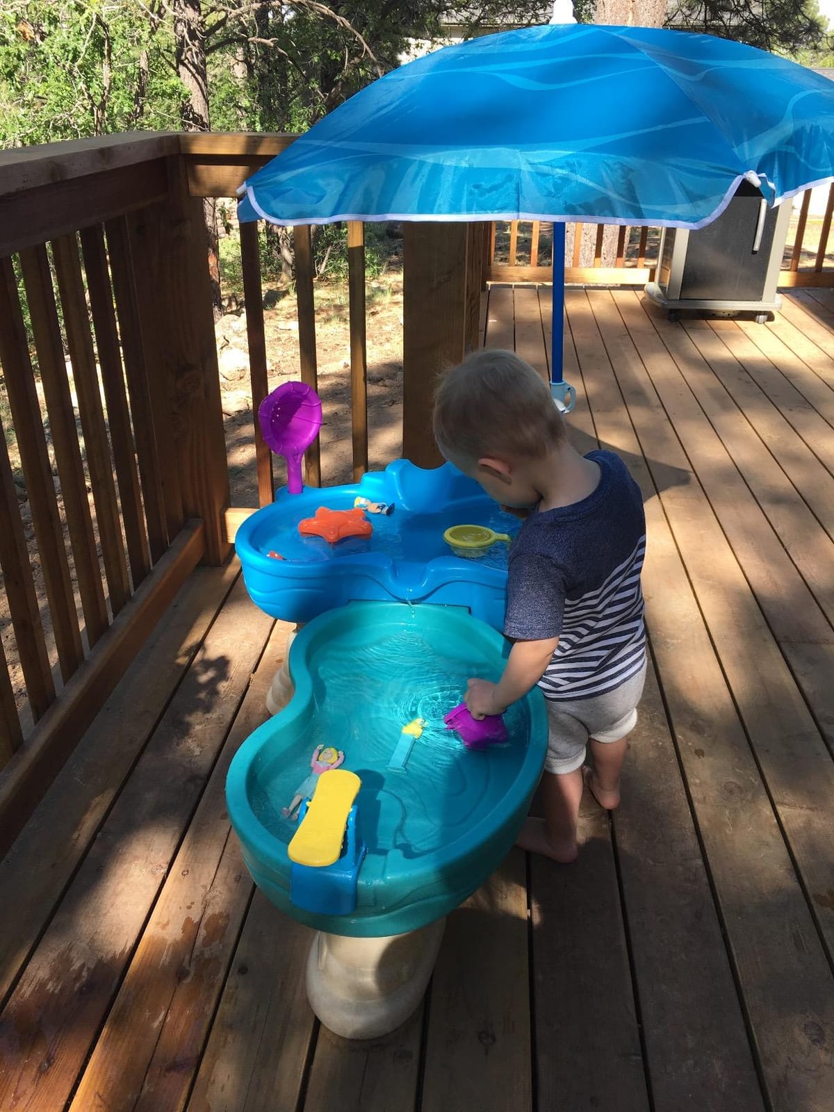 Step 2 Spill & Splash Seaway Water Table for Kids, Two-Tier Outdoor Kids Water Sensory Table with Umbrella, Ages 1.5+ Years Old, 11 Piece Water Toy Accessories customer photo 2