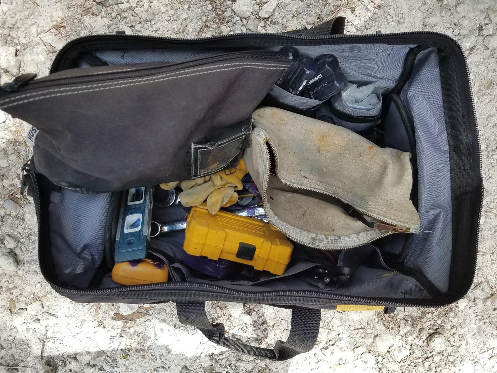 ToughBuilt - Massive Mouth Tool Bag, Heavy-Duty Fabric Wide-Mouth Bag with Rigid Frame, Waterproof Hard Base & Reinforced Handles customer photo 1