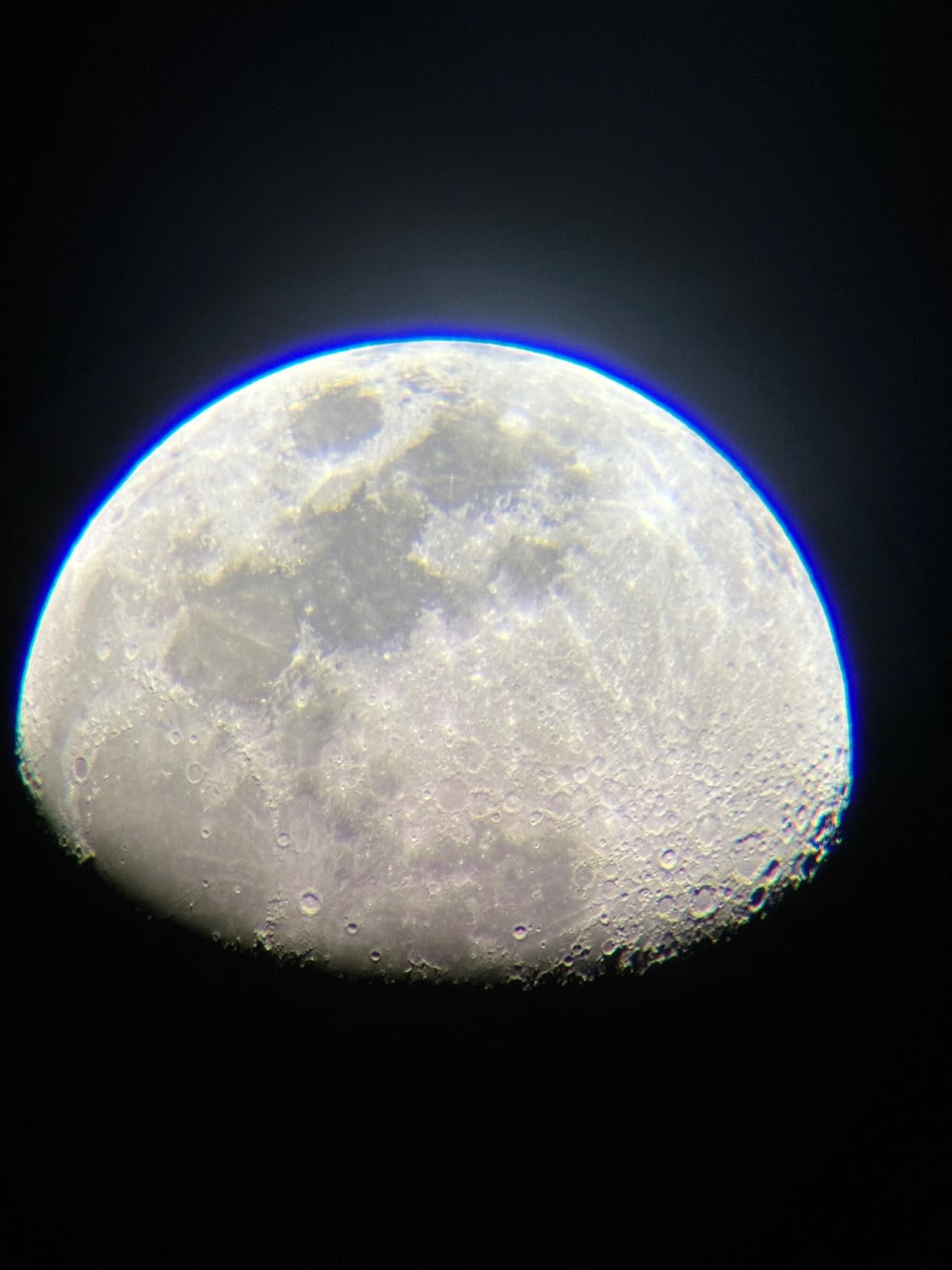 Celestron AstroMaster 102AZ ShortTube Refractor Telescope WideField Viewing | Perfect First Telescope for Beginners, Short Tube Refractor, Bright Moon & Planetary Views, Easy Manual Alt-Azimuth Mount customer photo 1