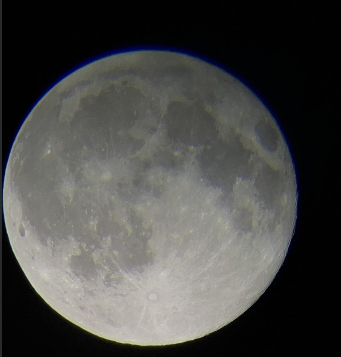 Celestron AstroMaster 102AZ ShortTube Refractor Telescope WideField Viewing | Perfect First Telescope for Beginners, Short Tube Refractor, Bright Moon & Planetary Views, Easy Manual Alt-Azimuth Mount customer photo 2