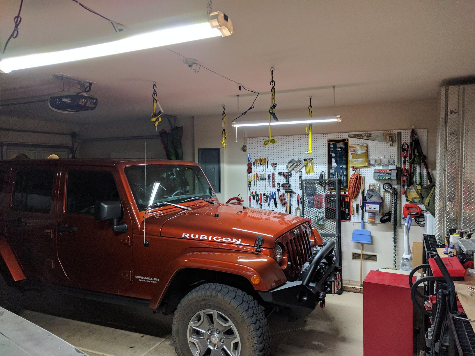 hykolity 4FT LED Shop Light Linkable, 4400LM, 5000K Daylight | 42W LED Ceiling Lights for Garages, Workshops, Basements, Hanging or FlushMount, Power Cord and Pull Chain, White, ETL - 1 Pack customer photo 1
