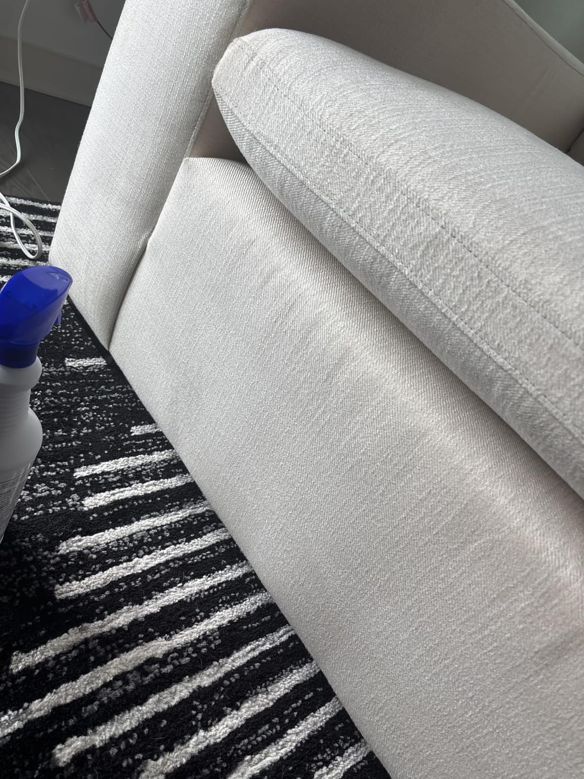Mohawk Finishing Products Upholstery/Fabric Cleaner, 32-oz Bottle, M103-3001 customer photo 1