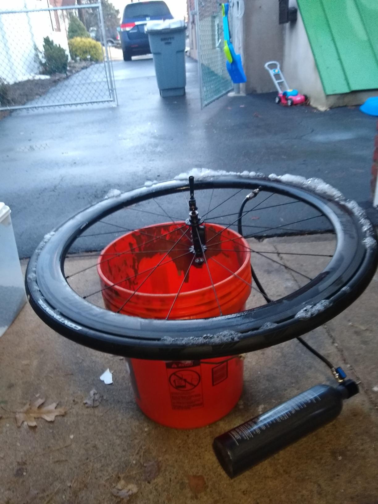 Schwalbe Tire Booster Tubeless Tire Inflator customer photo 1
