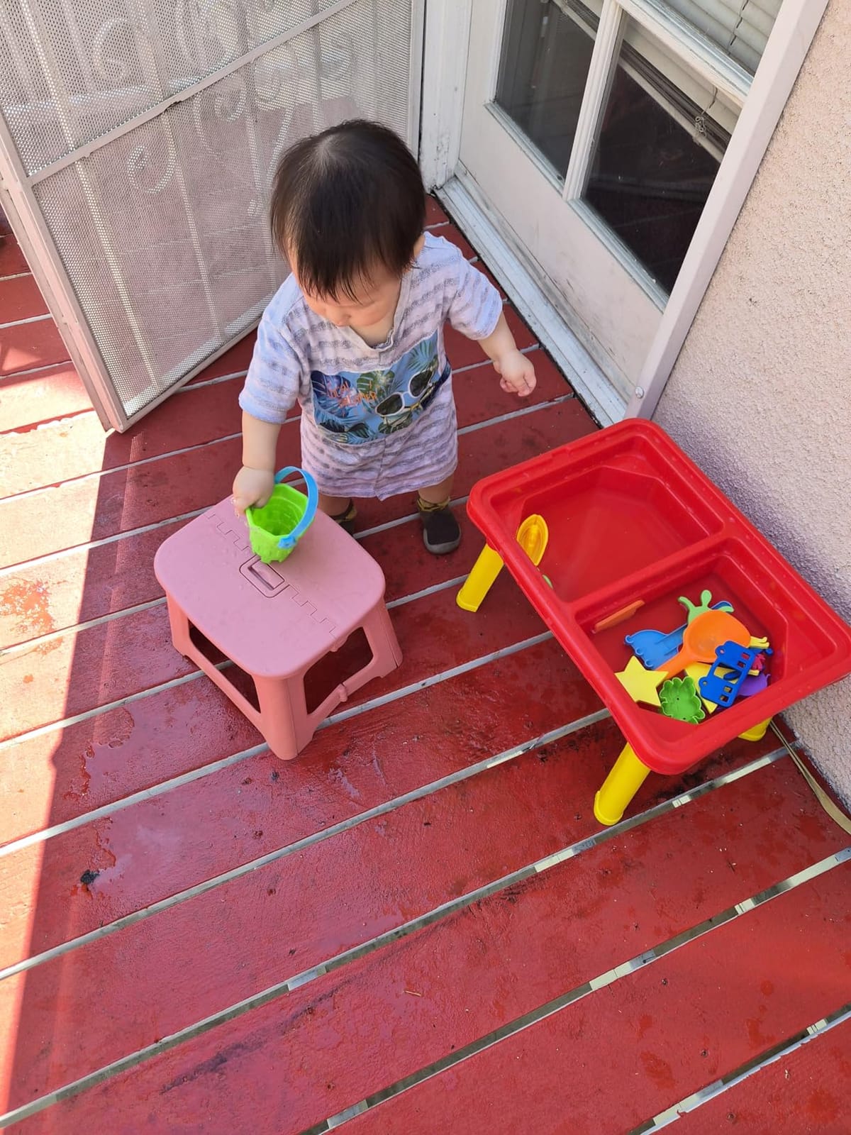 Kidoozie - Sand 'n Splash Activity Table | Scoop, pour and build at stand-up height=