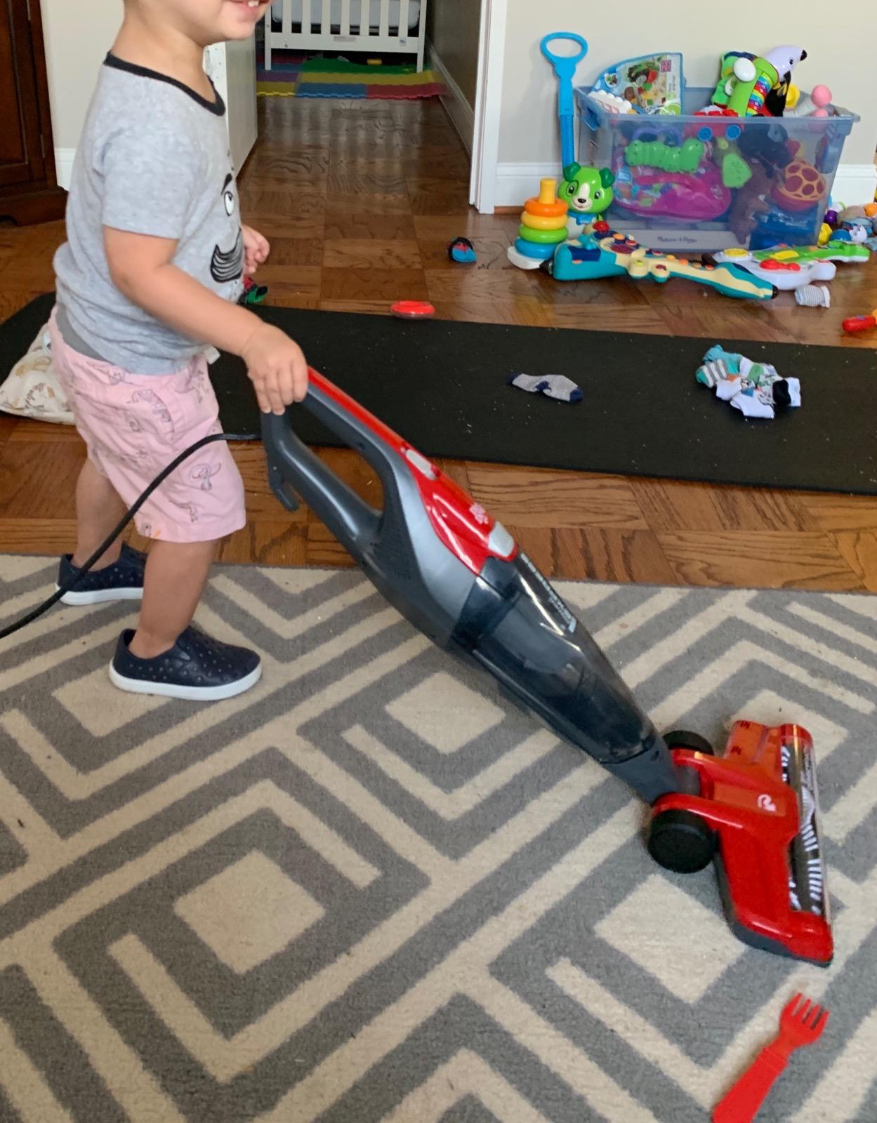 Hoover Dirt Devil Power Express Stick Vacuum, Bagless customer photo 1