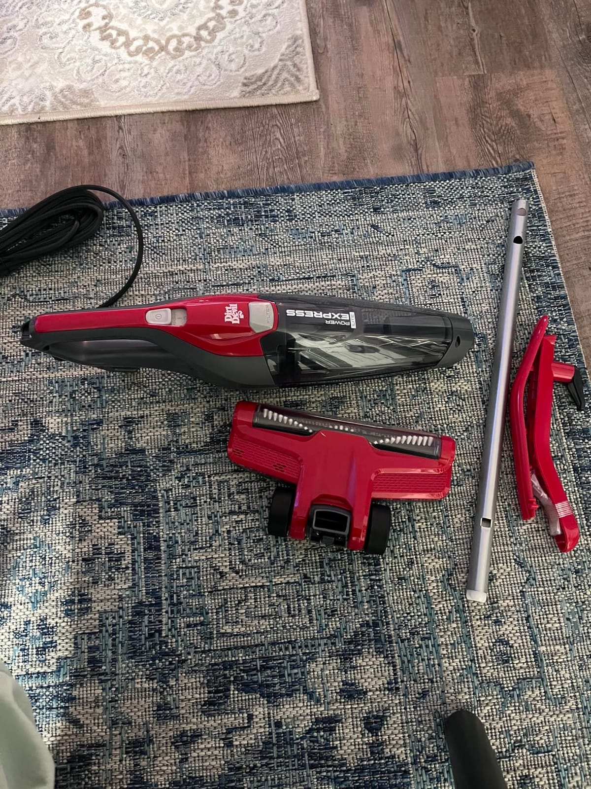 Hoover Dirt Devil Power Express Stick Vacuum, Bagless customer photo 2