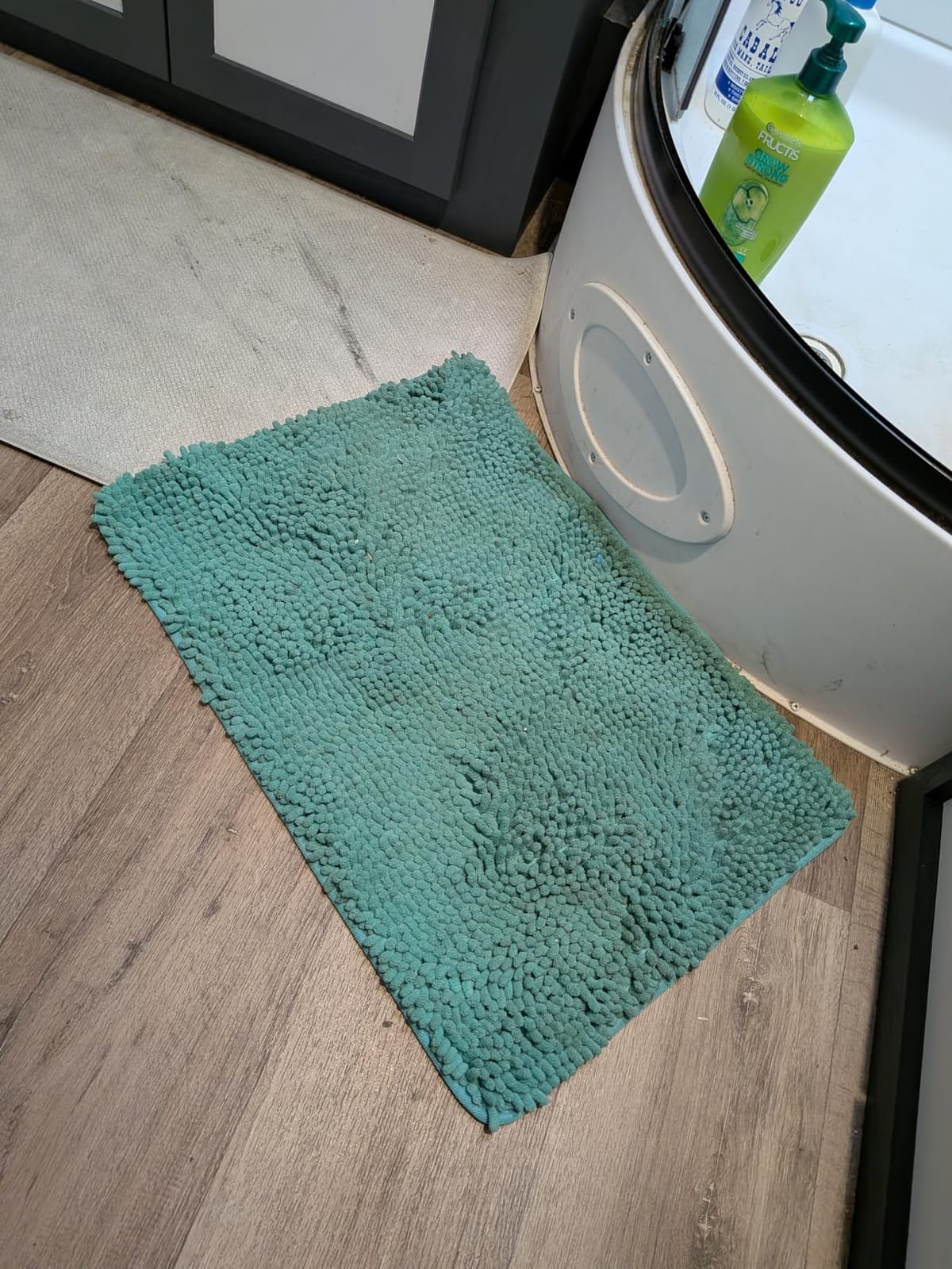 GORILLA GRIP Bath Rug Mat for Bathroom, Absorbent Chenille, 30x20 Gray customer photo 2
