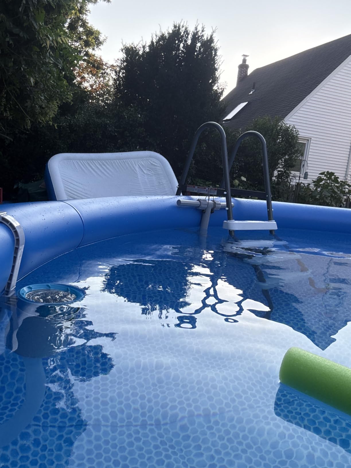 Intex Easy Set 15ft x 42in Inflatable Ring Above Ground Pool Set w/Pump | 26165EH - Swimming Pool with 1000 GPH Cartridge Filter Pump, Ladder, Cover, & Ground Cloth customer photo 2