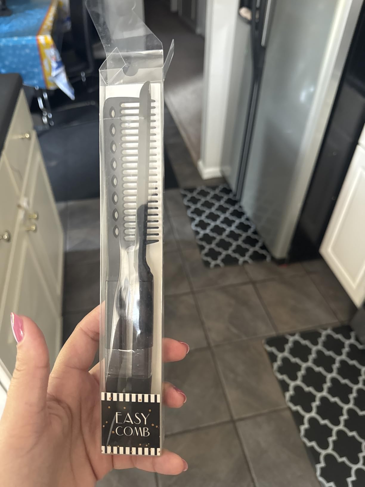 HerStyler Hair Straightening Comb for Flat Iron - Easy Styling & Parting customer photo 2