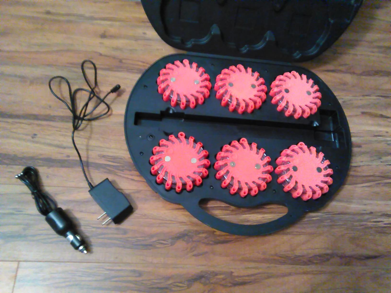 6-Pack Rechargeable 16-LED Safety Disc Kit with Charger and Carrying Case customer photo 2