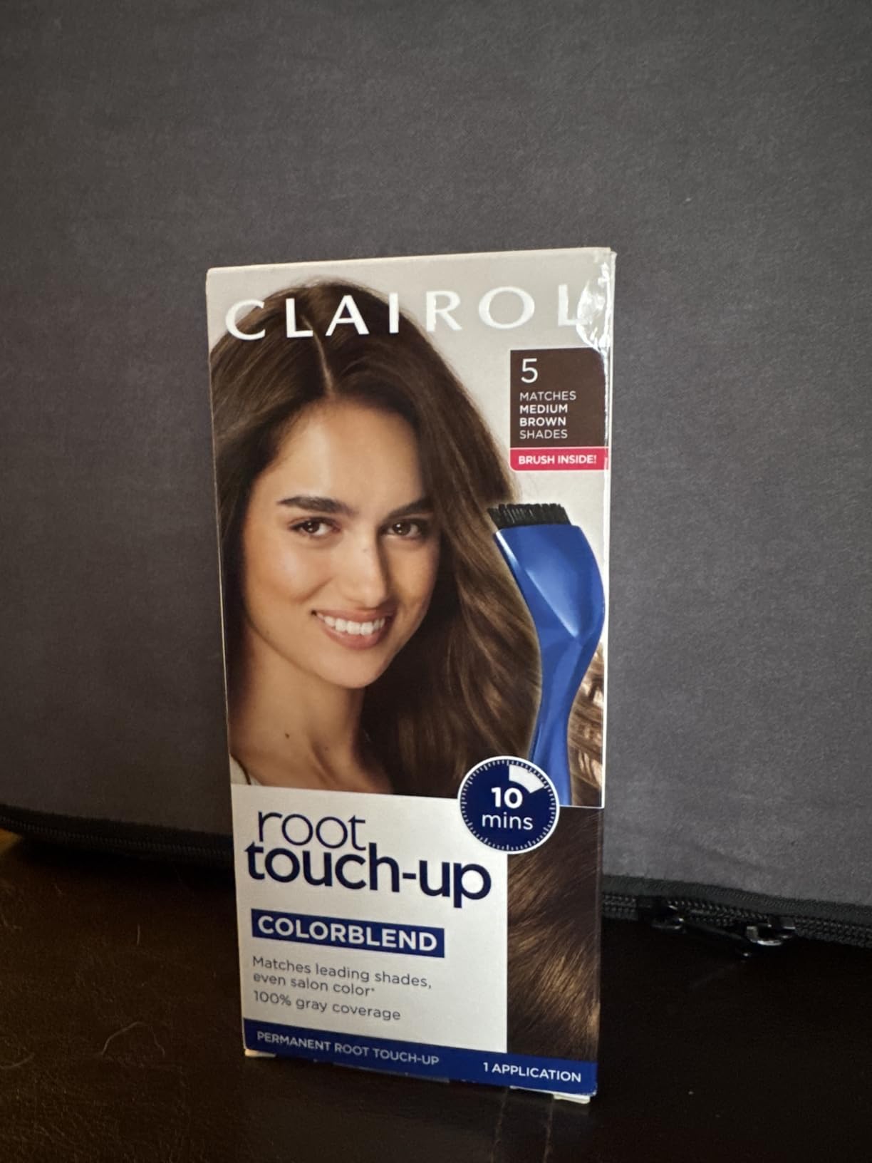 Clairol Root Touch Up Permanent Hair Dye, 5 Medium Brown, Pack of 1 customer photo 2