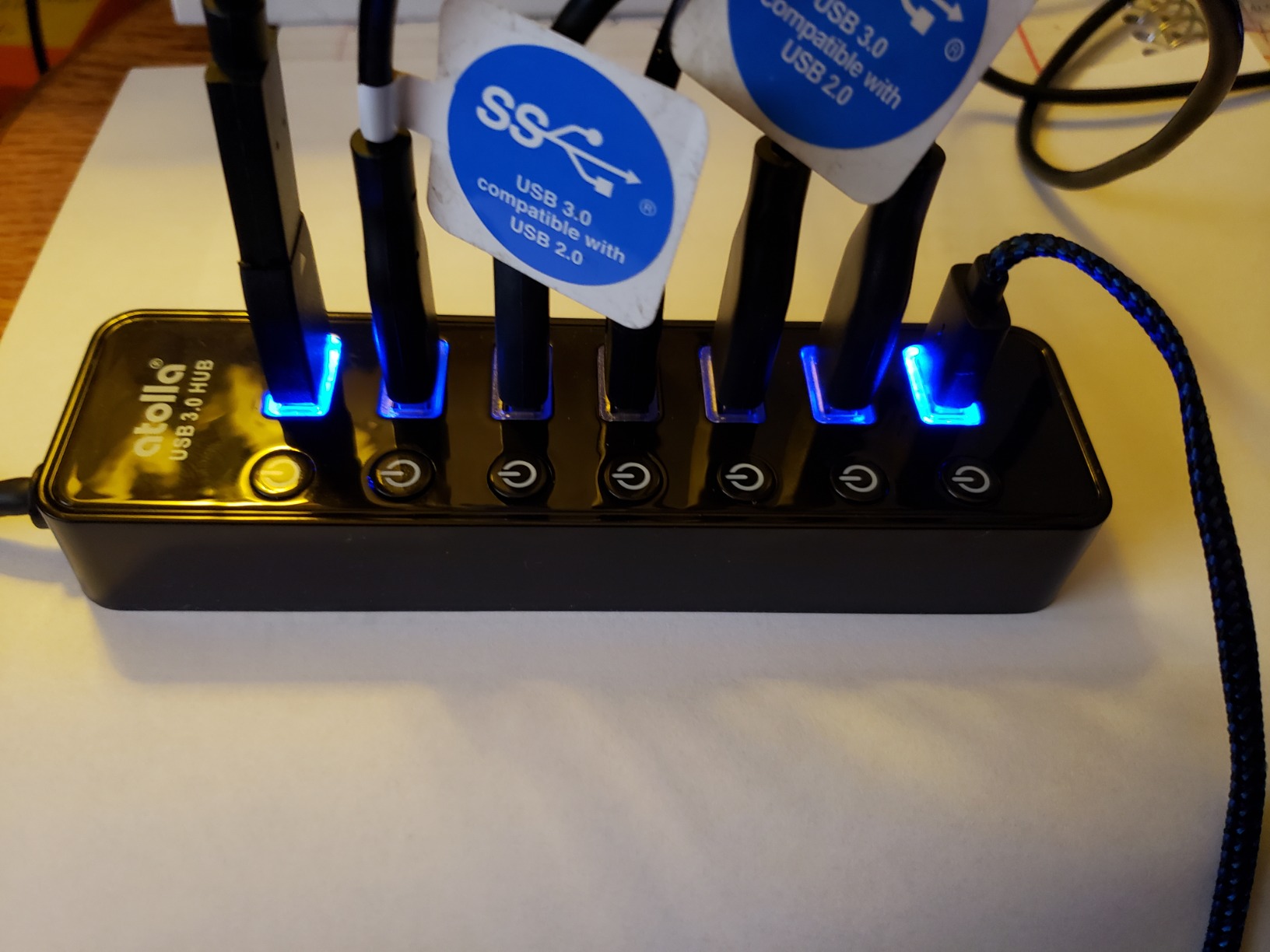 Powered USB Hub 3.0, Atolla 8-Port USB 3.0 Data Hub Splitter with One Smart Charging Port and Individual On/Off Switches and 5V/4A Power Adapter USB Extension for MacBook, Mac Pro/Mini and More customer photo 1