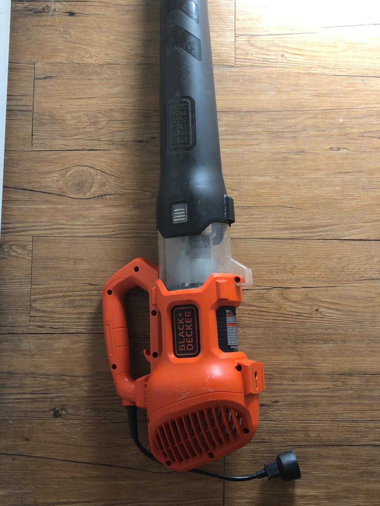 BLACK + DECKER Electric Leaf Blower, Hand Held Blowers for Lawn Care, Up to 450 CFM and 140 MPH Power, Axial, Lightweight, Corded (BEBL750) customer photo 1