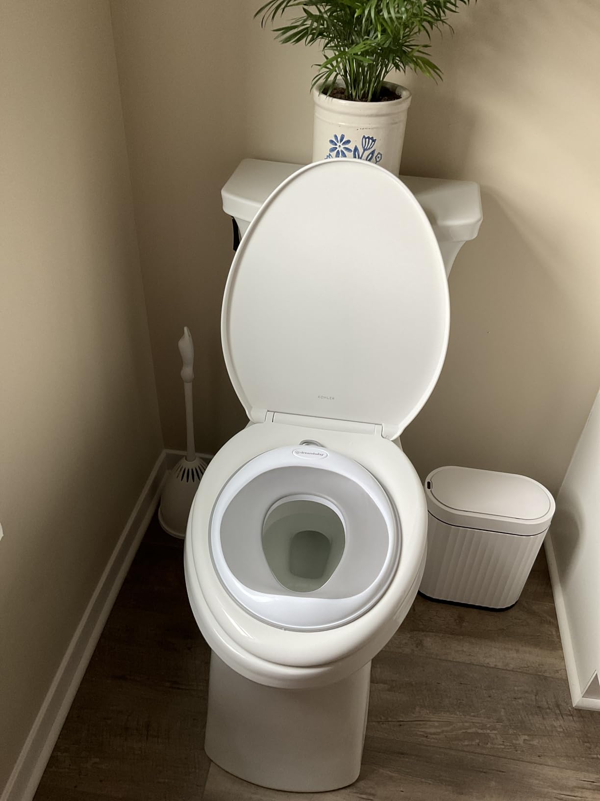 Dreambaby Non-Slip Potty Training Seat, Soft & Comfortable, Easy to Clean, Travel-Friendly, for Toddler Boys and Girls, Fits Round & Oval Toilets customer photo 1