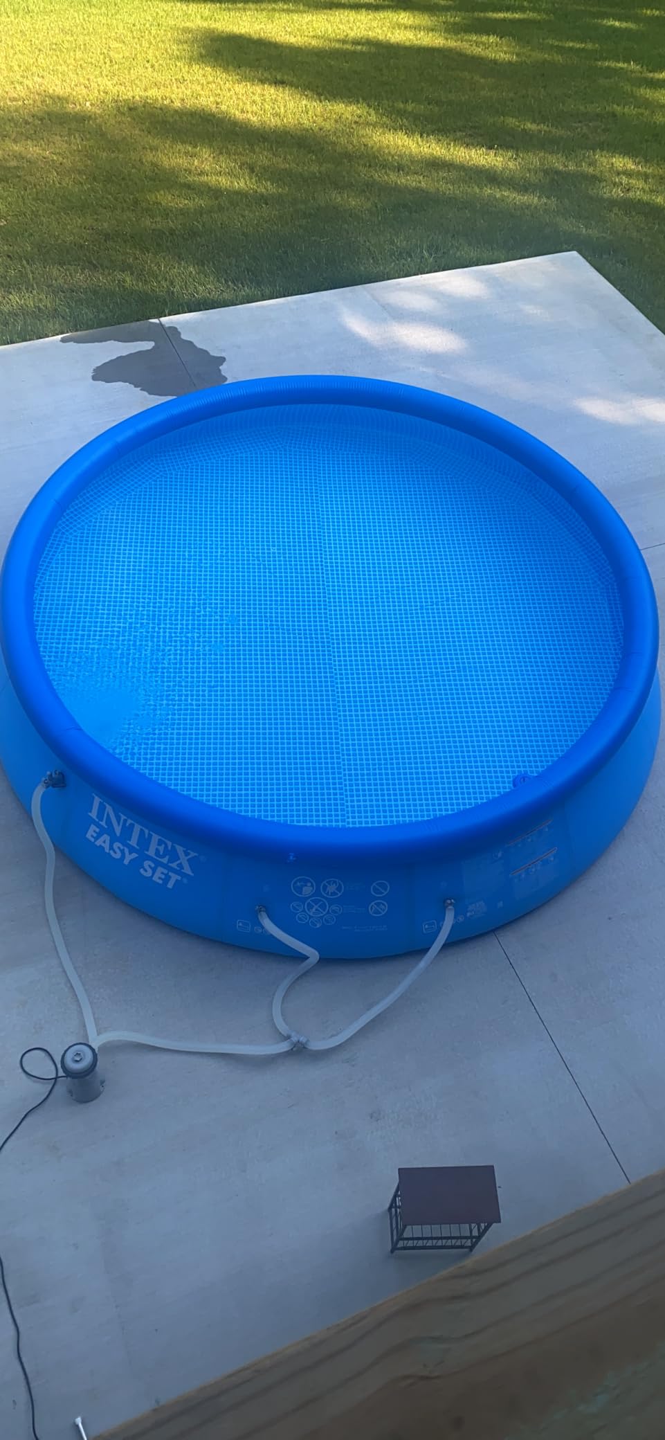 Intex 13 Ft x 32 in Easy Set Above Ground Inflatable Outdoor Swimming Pool Set with 530 GPH Krystal Clear Filter Pump & Secure Vinyl Pool Cover, Blue customer photo 2