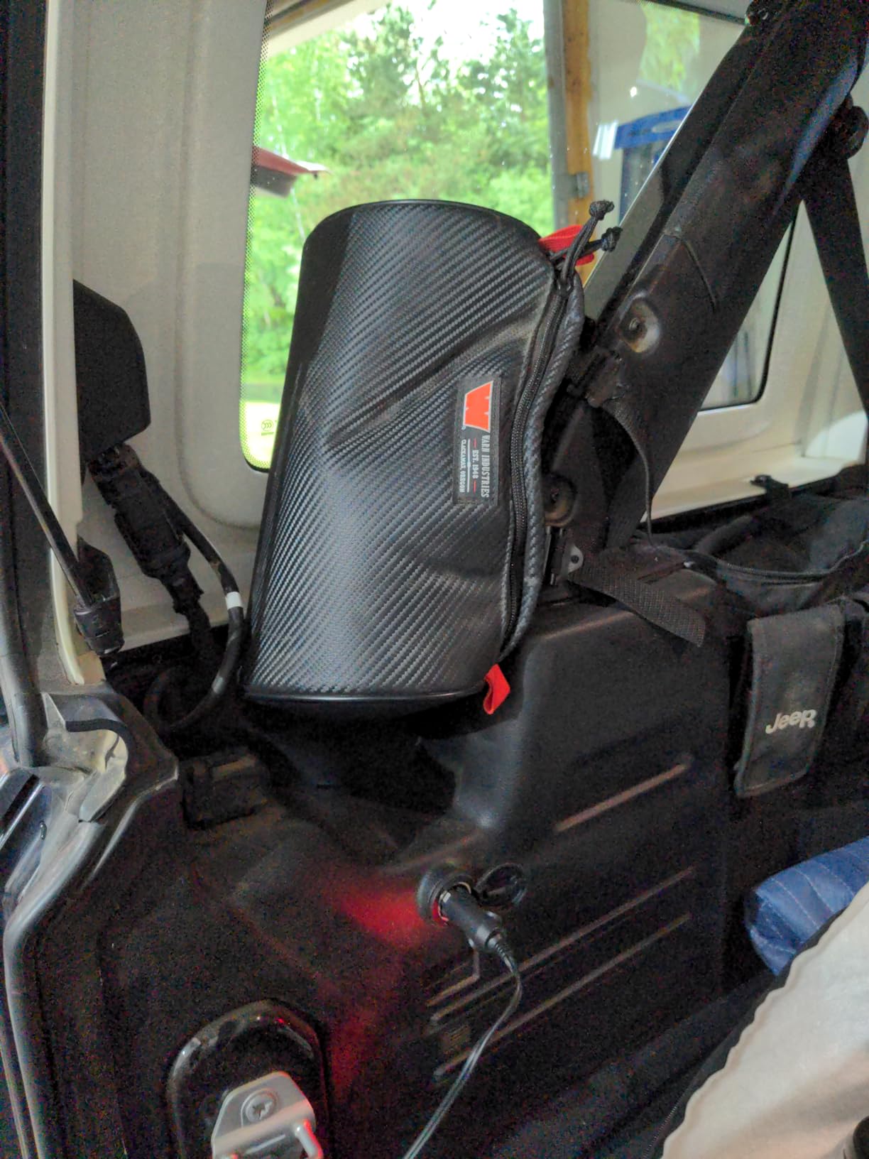 WARN 102652 Epic Trail Gear: Large Roll Cage/Bar Cylinder Storage Bag customer photo 1
