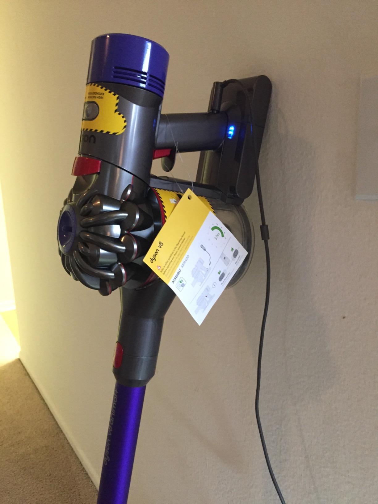 Dyson V8 Origin+ Cordless Vacuum | Purple customer photo 1