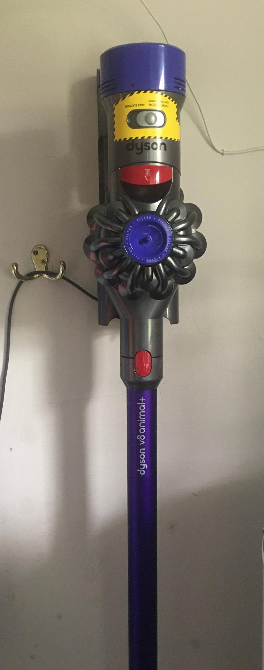 Dyson V8 Origin+ Cordless Vacuum | Purple customer photo 2