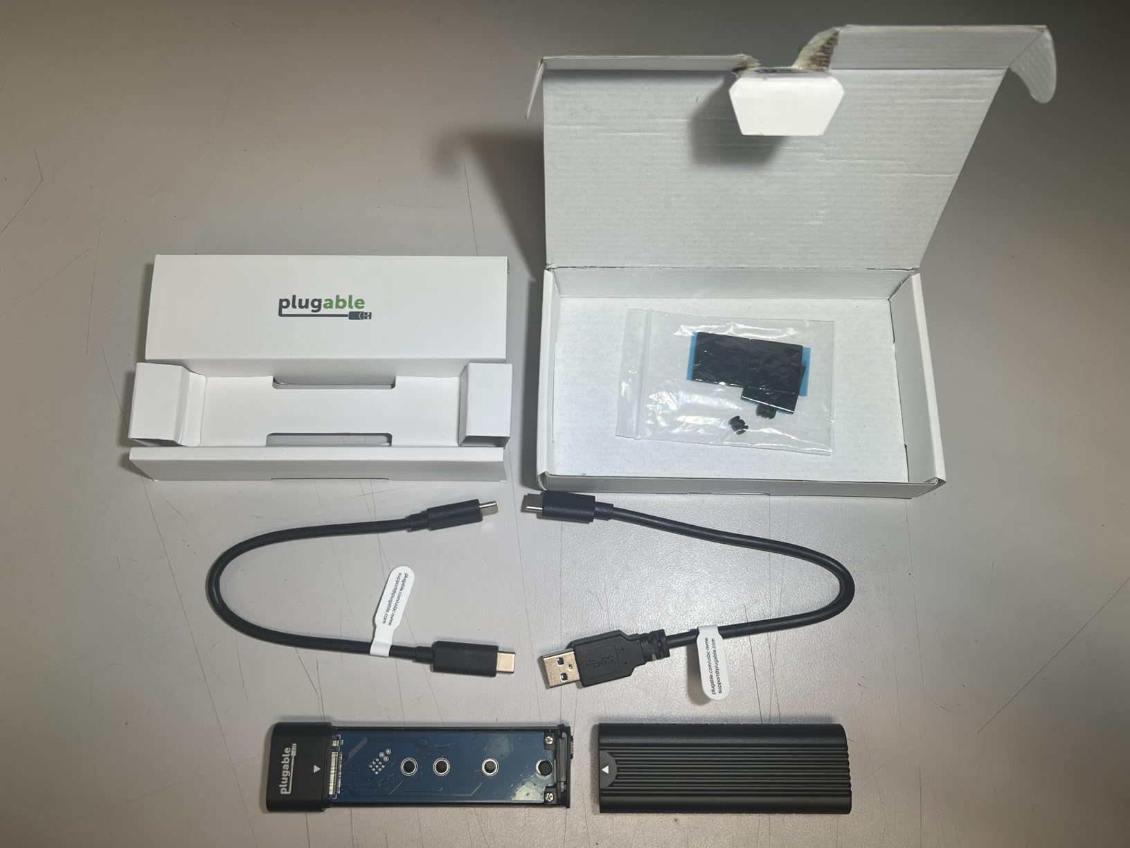 Plugable M.2 NVMe SSD Enclosure; Tool-Free & Driverless customer photo 1