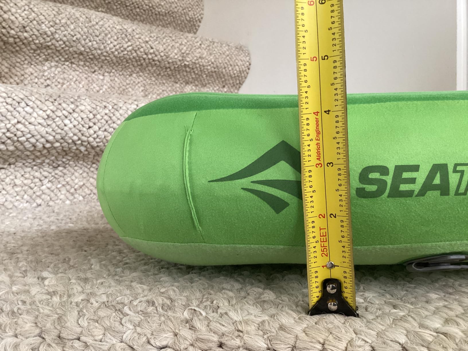 Sea to Summit Aeros Premium Inflatable Pillow, Regular, Lime - Ultralight inflatable travel pillow with a memory foam top layer and soft stretch-knit exterior brings comfort anywhere customer photo 1