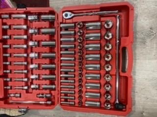 TEKTON 1/2 Inch Drive 6-Point Socket Ratchet Set, 83-Piece | SKT25302 | (3/8 - 1-5/16 in., 10 - 32 mm), Shallow and Deep, Case customer photo 2