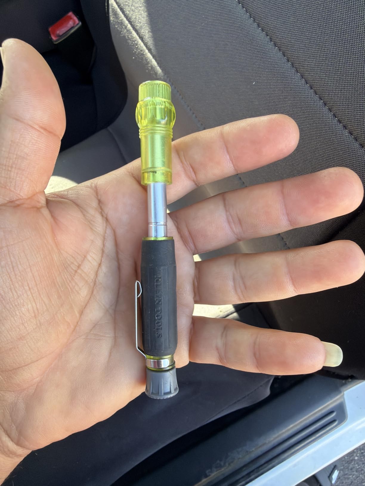 Klein Tools 32613 Multi-Bit Screwdriver, Precision HVAC 3-in-1 Pocket Screwdriver with Phillips, Slotted and Schrader Bits customer photo 2