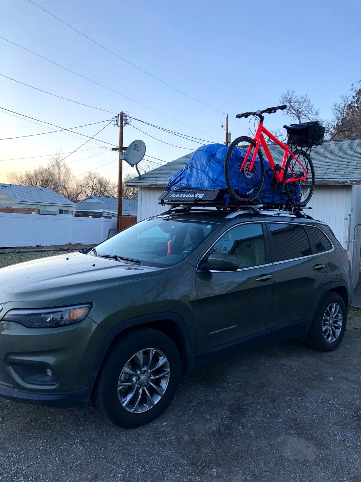 Aero Aluminum Universal 56'' Roof Rack Cross Bars, Existing Raised Side Rail with Gap -200 lbs Load Capacity customer photo 2