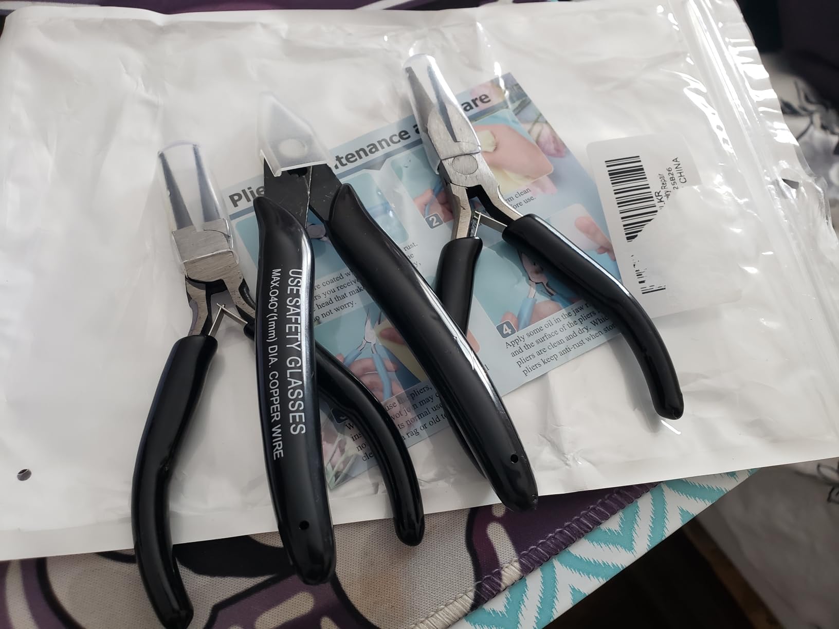 Jewelry Pliers, Cridoz Beading Pliers Set with Needle Nose Pliers, Round Nose Plier and Wire Cutter for Jewelry Making Beading Repair Supplies and Crafting (set of 3) customer photo 2