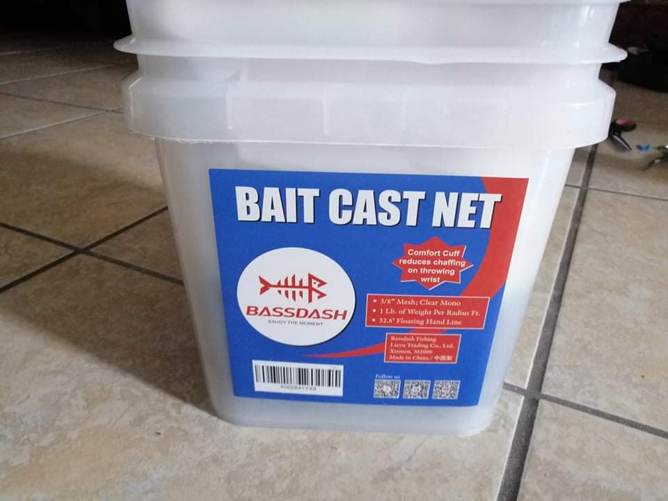 BASSDASH American Saltwater Fishing Cast Net 3/8 1/4-Inch Mesh 4ft 6ft 8ft Radius, 1-Pound Per Foot, for Bait Fish with Utility Bucket Casting customer photo 2