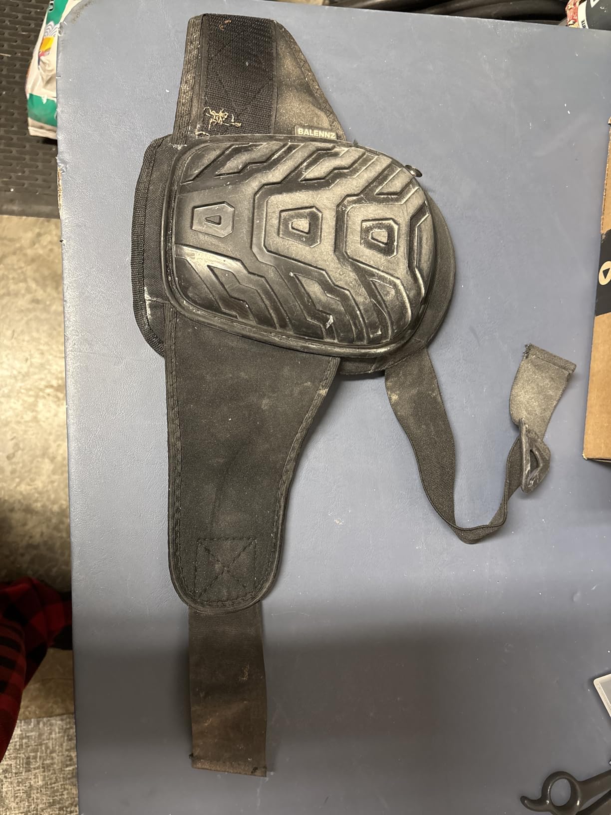 BALENNZ Professional Knee Pads for Work - Heavy Duty Foam Padding Gel Construction Knee Pads with Strong Double Straps - Comfortable Knee Protection for Indoor and Outdoor Use (Knee High) customer photo 2