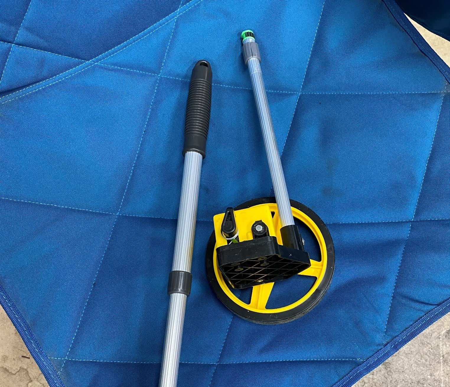 Zozen 6-Inch Measuring Wheel in Feet and Inches, Telescopic Handle, Yellow | One-Key Reset, Starting Point Arrow, Portable with Carrying Bag, Mechanical Measure Wheel Max 9,999 Ft, Adapt Various Roads customer photo 1
