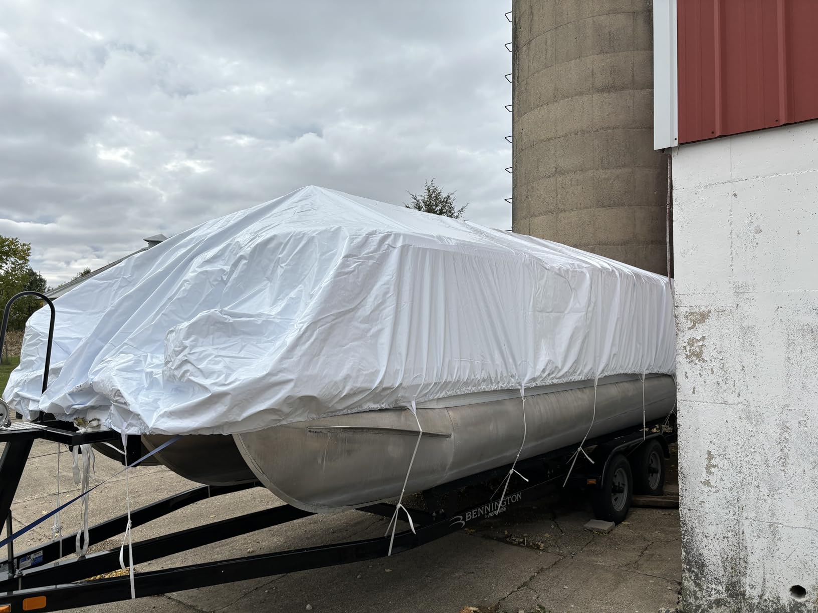 Transhield Pontoon Boat Cover, 24' Pontoon Storage Boat Cover, Heavy Duty, Waterproof & Reusable, Perimeter Rope & Straps Included (24 ft) customer photo 2