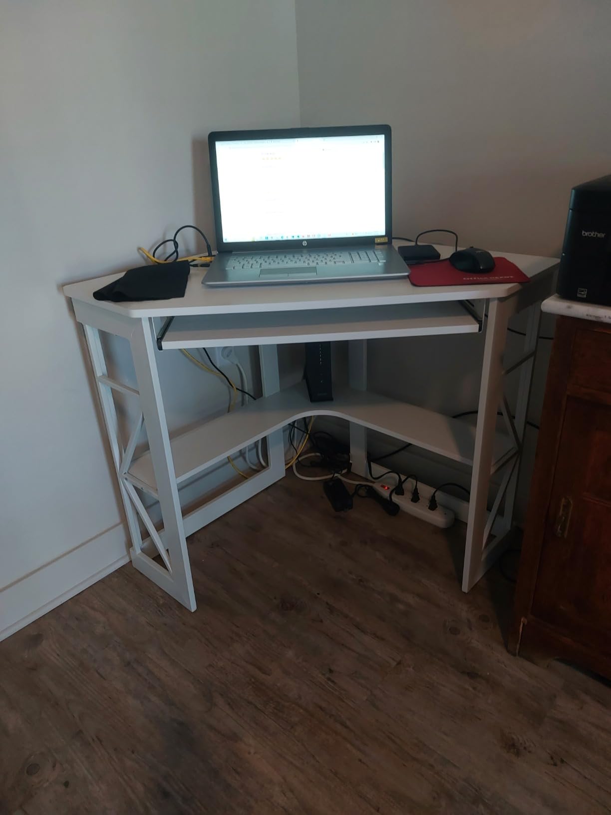 VECELO Corner Computer Desk 41 x 30 inches with Smooth Keyboard & Storage Shelves for Home Office Workstation, White customer photo 2