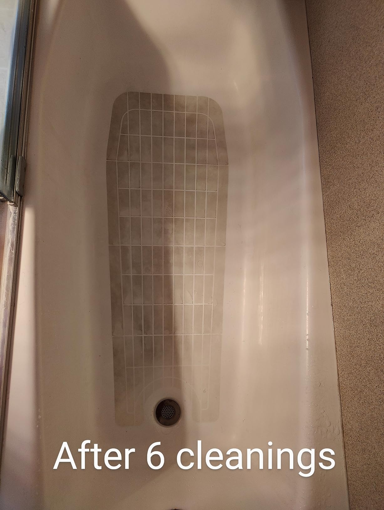 KOHLER K-EC23732-NA Tub and Shower Cleaner, Bathroom Cleaner, Restores Acrylic, Tile, Enameled cast iron, Lithocast, Residue Free, 28 FL Oz customer photo 1