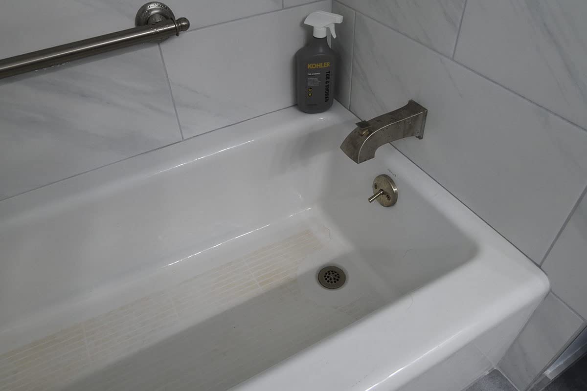 KOHLER K-EC23732-NA Tub and Shower Cleaner, Bathroom Cleaner, Restores Acrylic, Tile, Enameled cast iron, Lithocast, Residue Free, 28 FL Oz customer photo 2