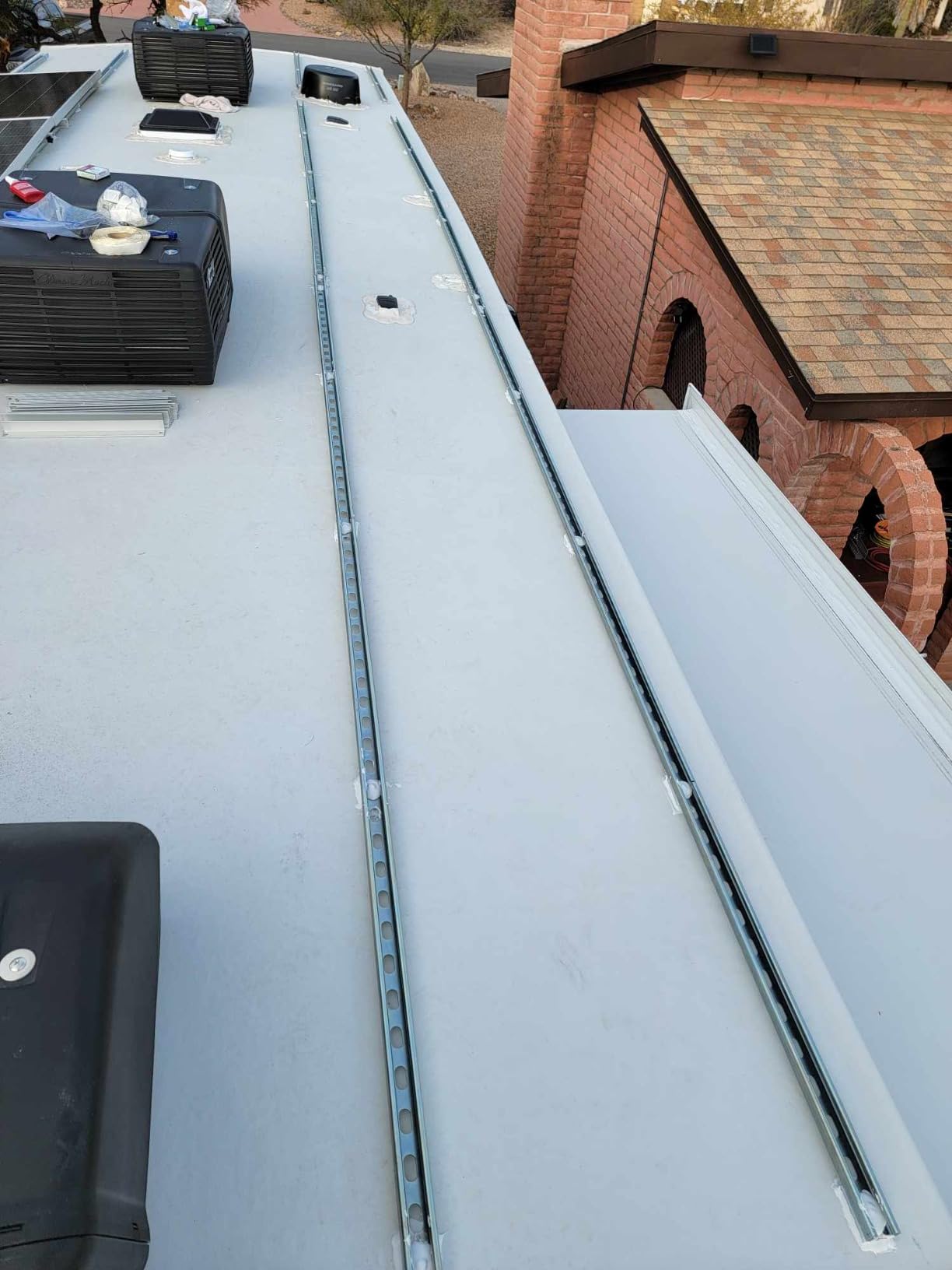 RICH SOLAR 200 Watt Solar Panel, 12V N-Type 18BB, 25% High-Efficiency customer photo 2