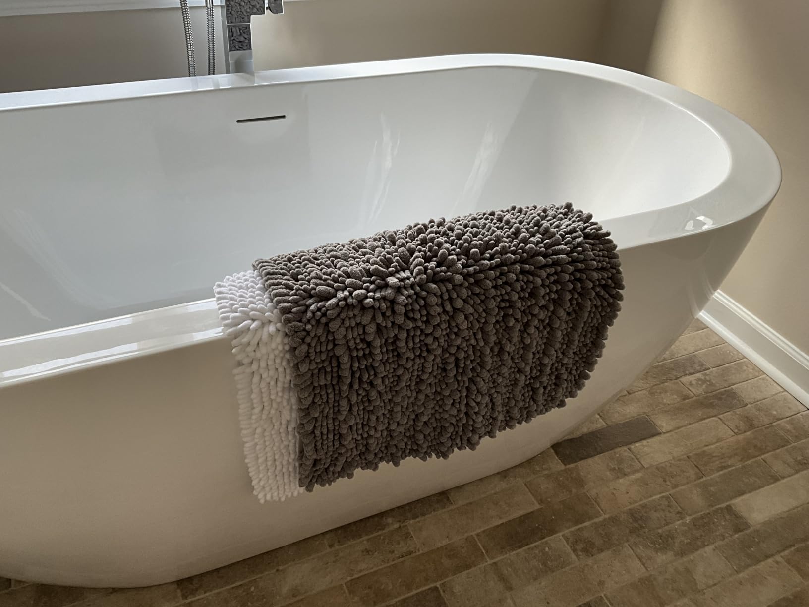 Yimobra Bathroom Runner Rug 70x24 Inch - Extra Long Non Slip Chenille Bath Mat, Soft & Absorbent, Machine Washable Shaggy Hallway Carpet for Vanity Tub Shower, Gray Home Decor Accessories customer photo 2