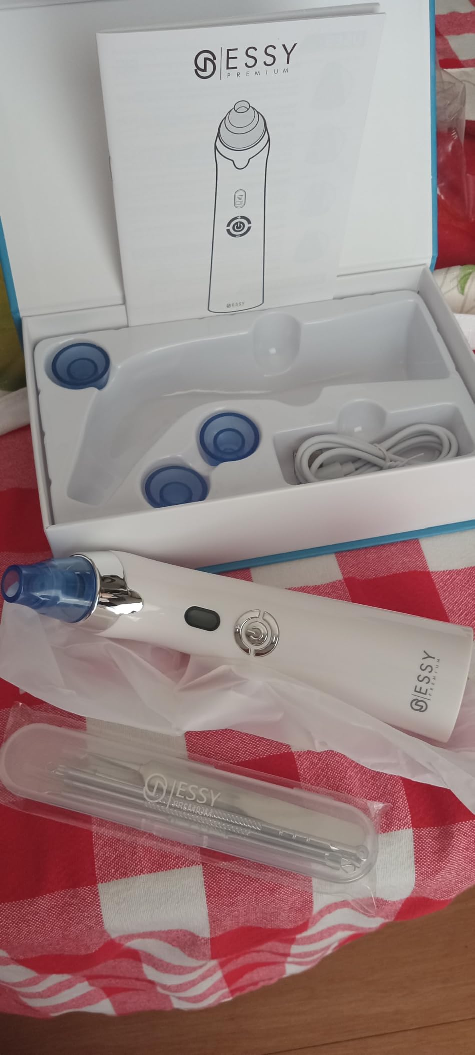Essy Blackhead Remover Facial Cleanser Machine for Pimple Suction (Blue) customer photo 1