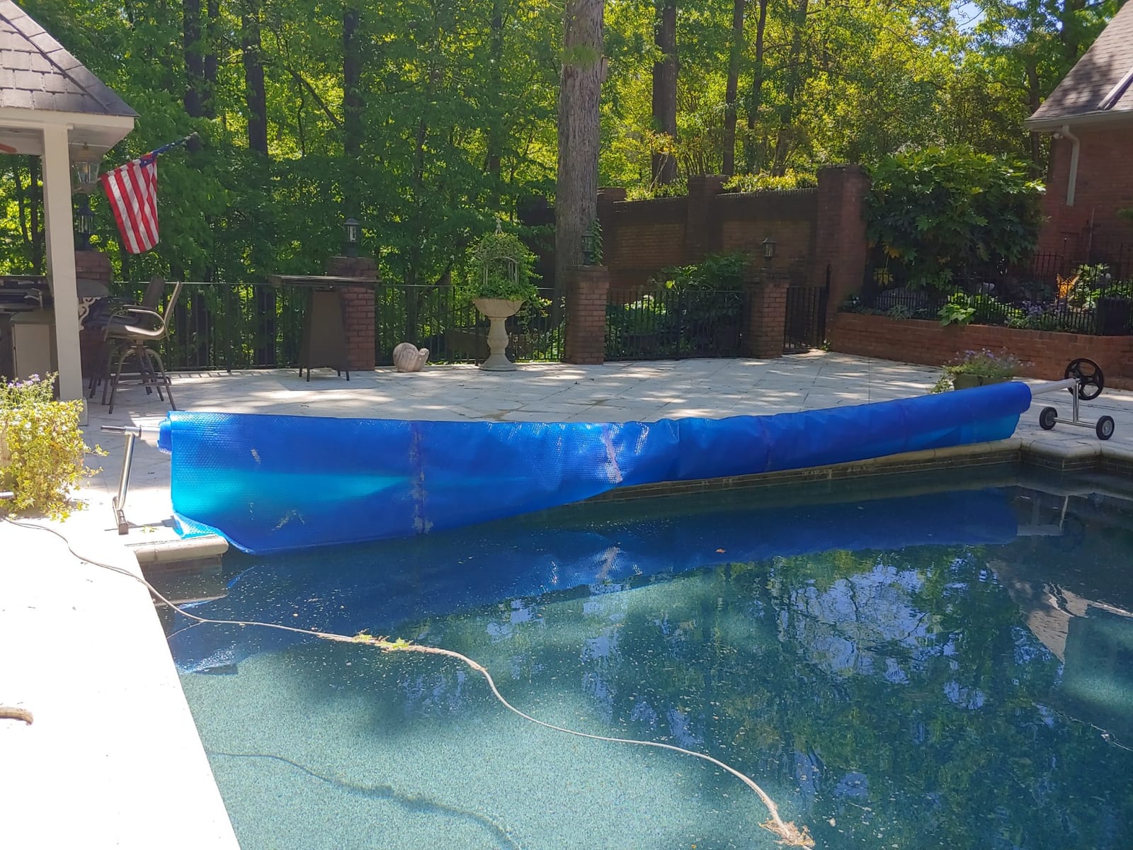 Goplus 18FT Pool Cover Reel Set, Adjustable Aluminum Pool Solar Cover Reel with Hand Crank and Wheels, Inground Swimming Pool Solar Cover Blanket Reel Roller (18 Feet) customer photo 2
