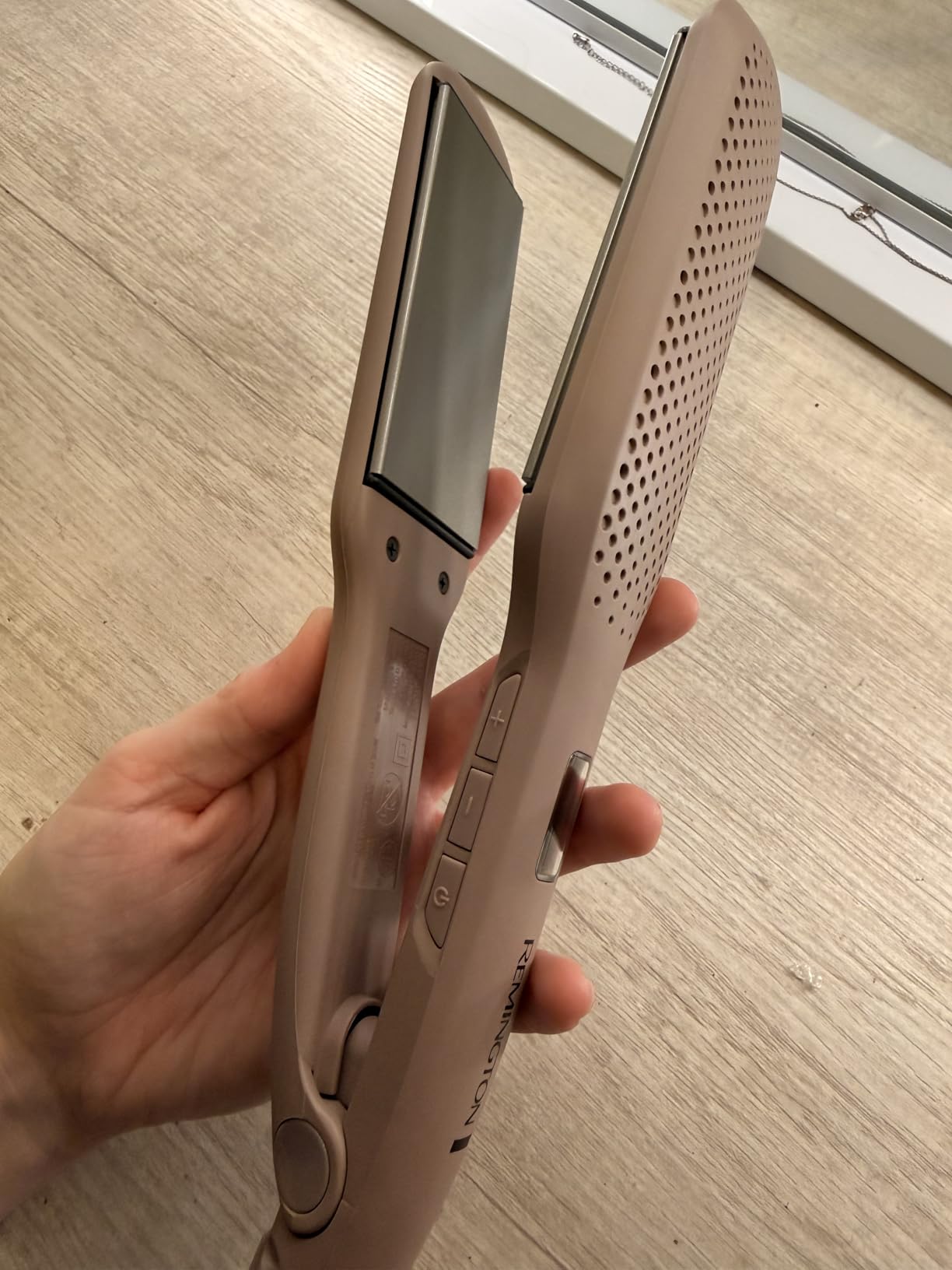 Remington Wet2Straight Hair Straightener, 1 3/4 Inch Plates, 450°F, Mauve | 20% Faster Styling for Damp or Dry Hair, ceramic + titanium coated flat iron plates in mauve, safe steam styling customer photo 2